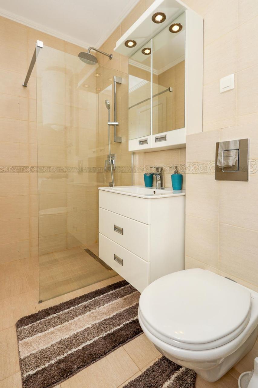 Apartment Sidro Petrovac Екстериор снимка